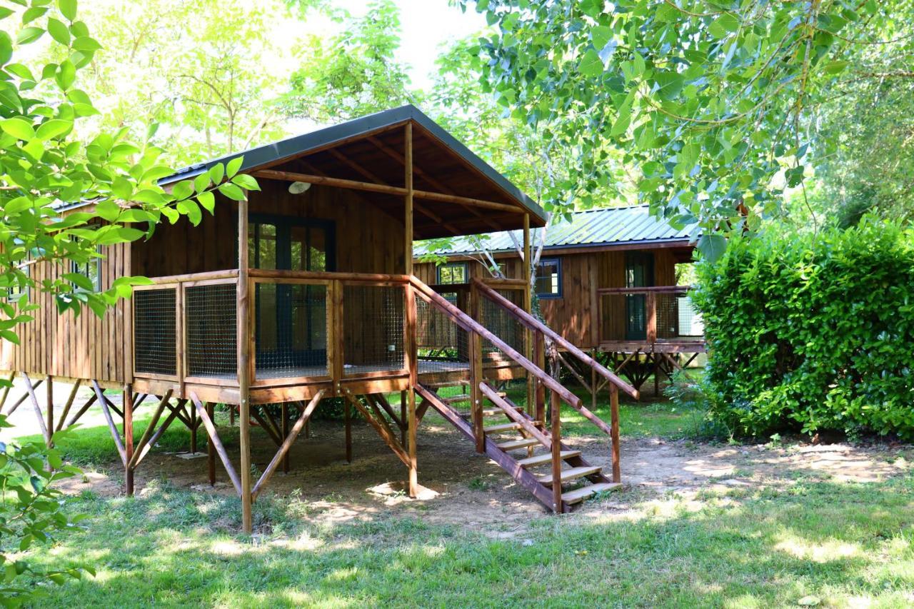 Готель Camping Le Mouliat Moncrabeau Екстер'єр фото